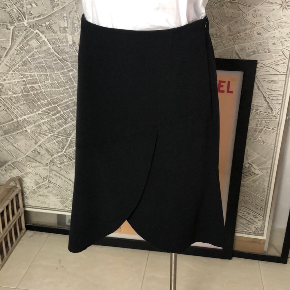 AGGI Elegant Black Women's Skirt size 10